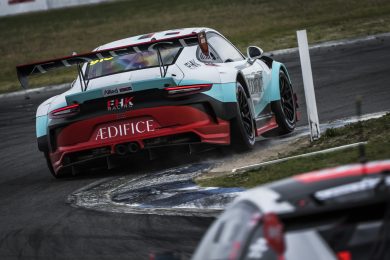 Jono Lester in the Aedifice Porsche 991 GT3 MR